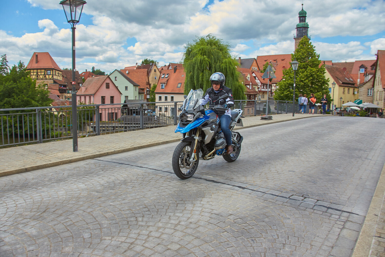 Mit dem Motorrad durch die Laufer Altstadt